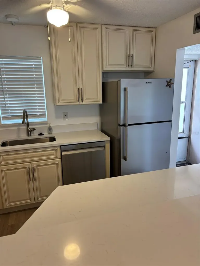 7405 Bay Island Drive S South Pasadena FL 33707