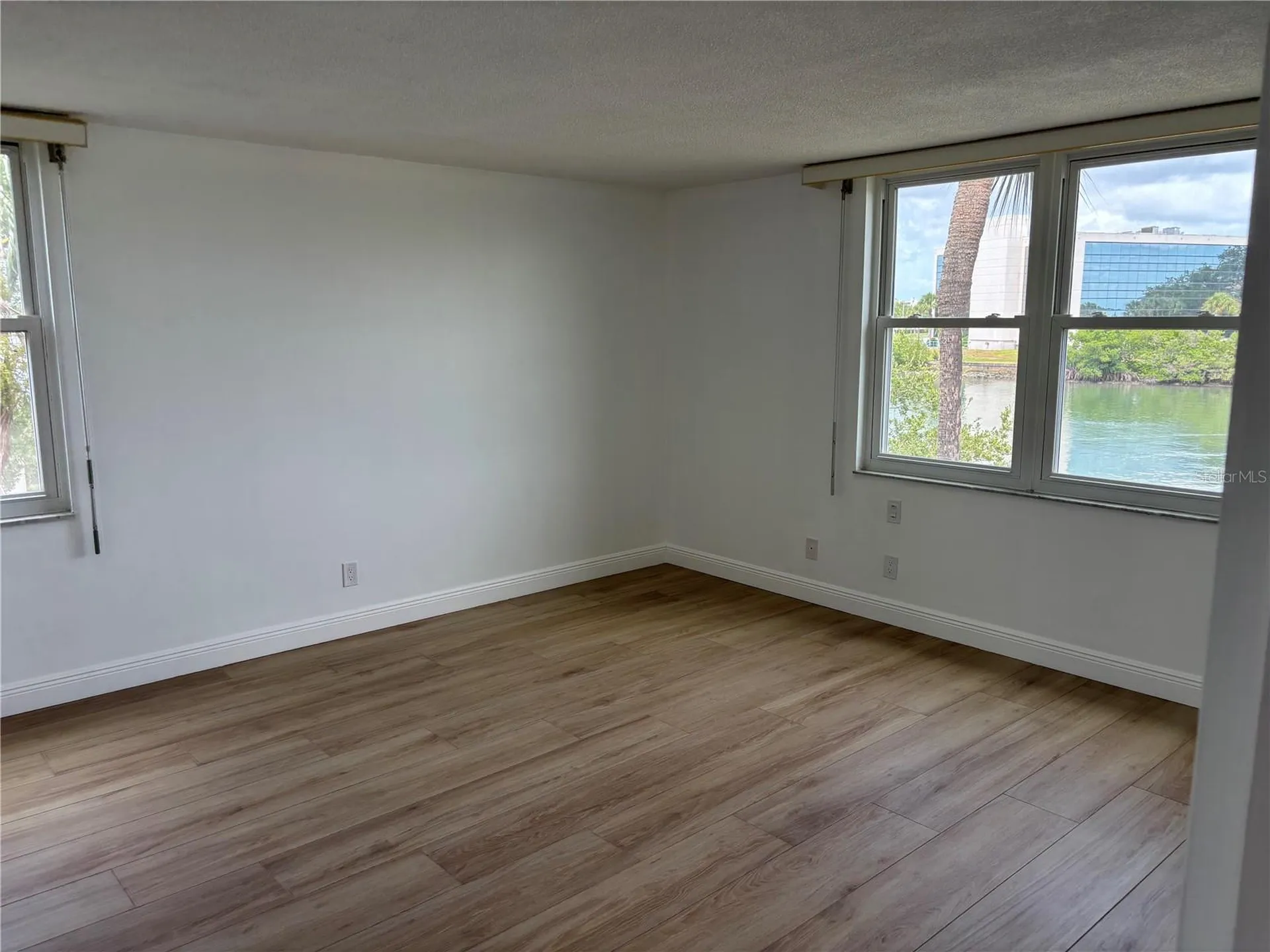 7405 Bay Island Drive S South Pasadena FL 33707
