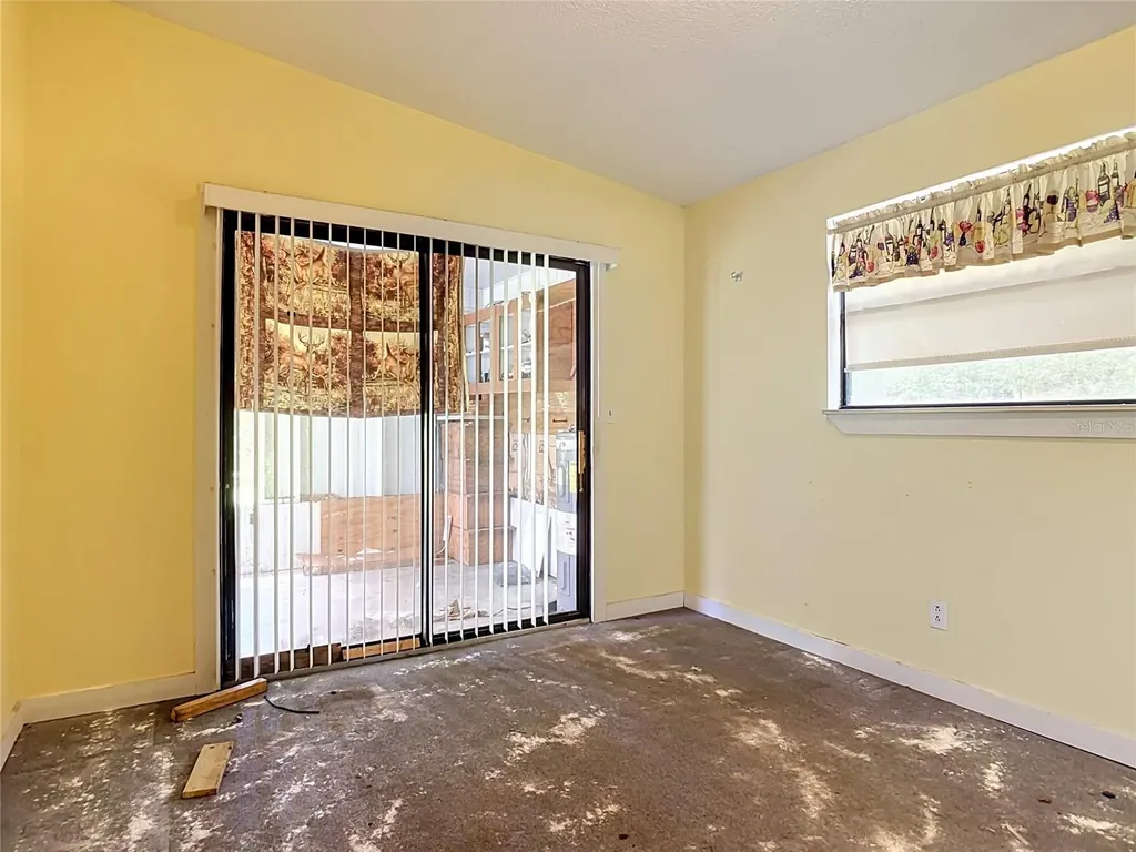 24930 Avenue C Paisley FL 32767