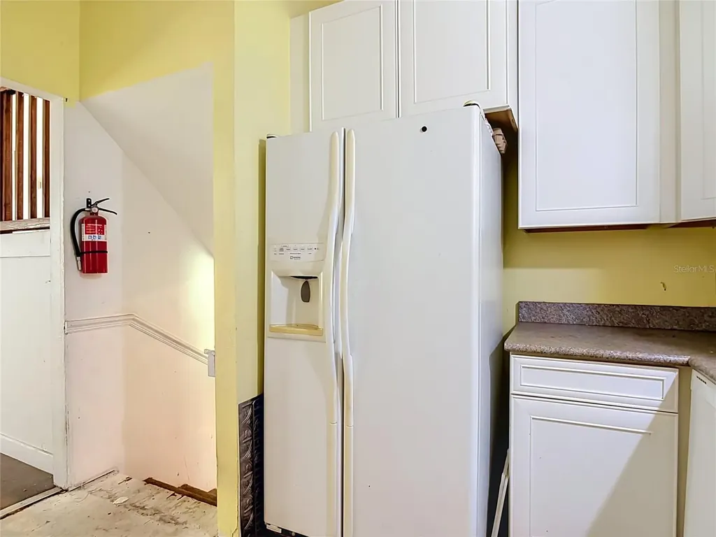 24930 Avenue C Paisley FL 32767