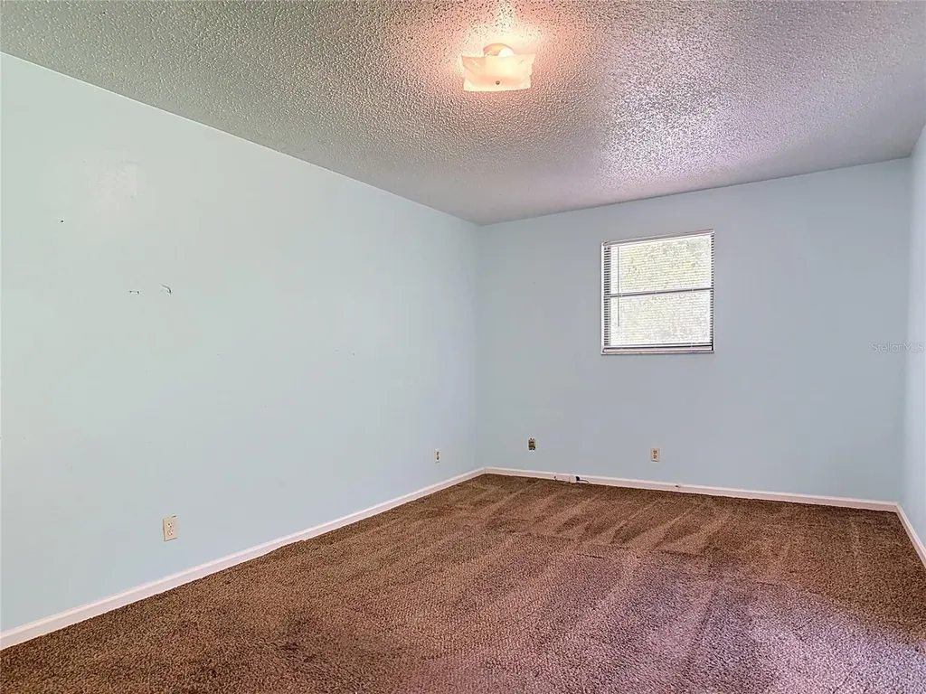 24930 Avenue C Paisley FL 32767