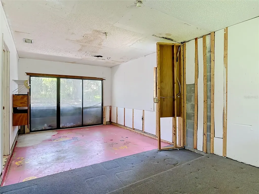 24930 Avenue C Paisley FL 32767