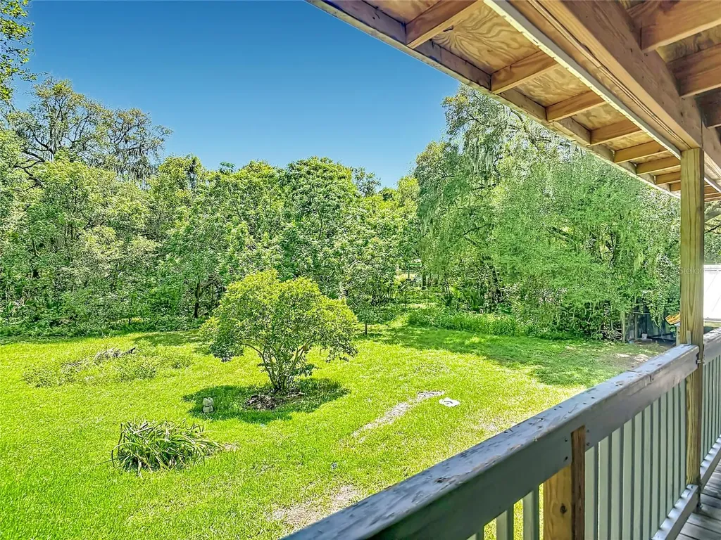 24930 Avenue C Paisley FL 32767
