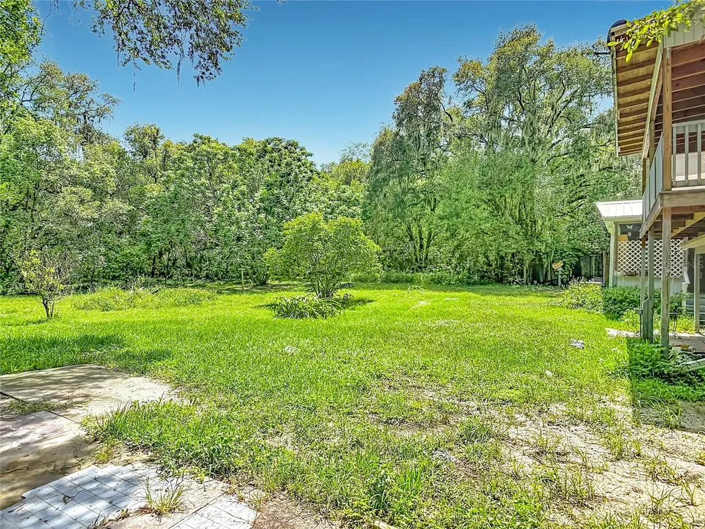 24930 Avenue C Paisley FL 32767