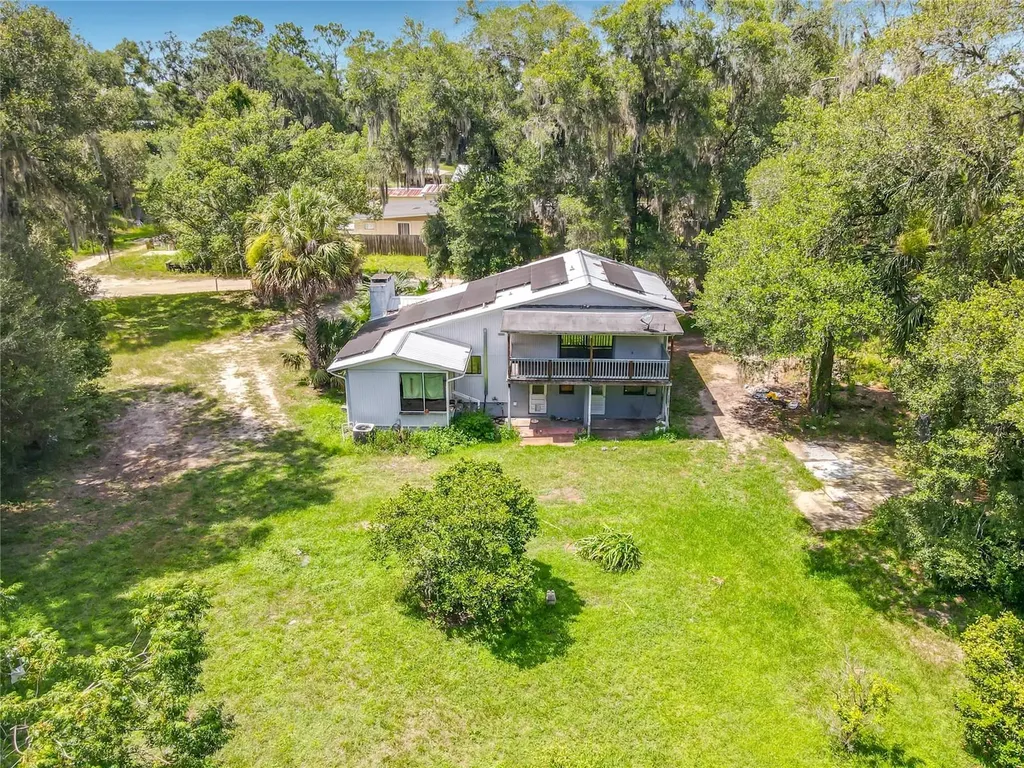 24930 Avenue C Paisley FL 32767