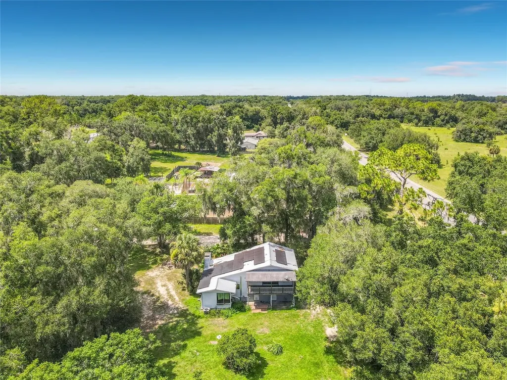 24930 Avenue C Paisley FL 32767