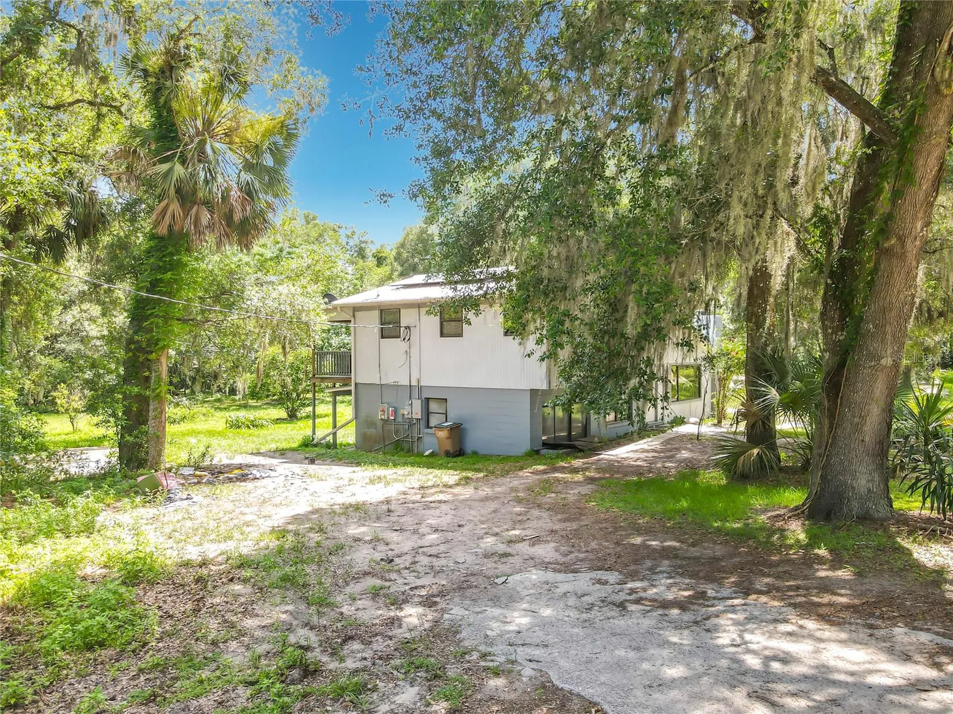 24930 Avenue C Paisley FL 32767