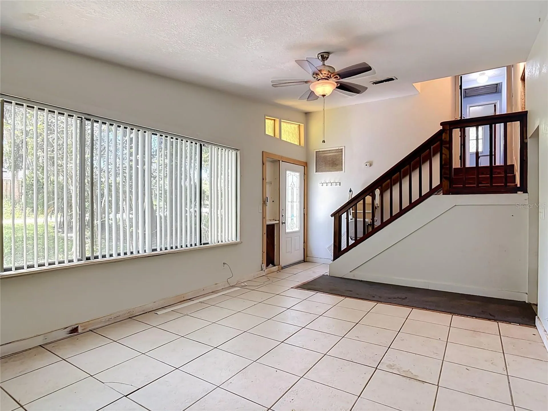 24930 Avenue C Paisley FL 32767