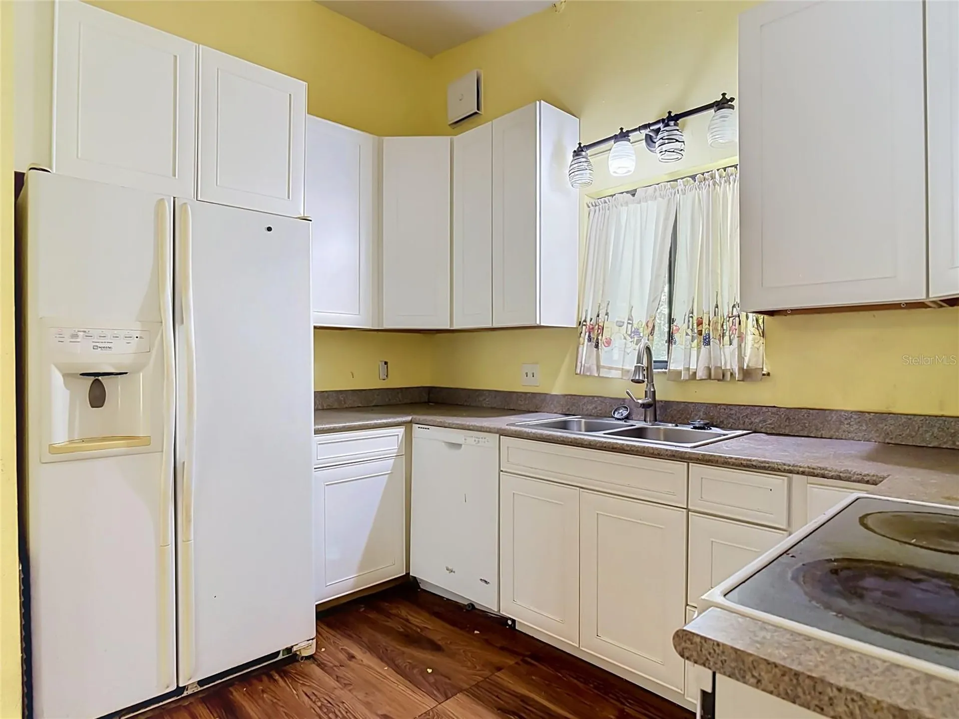 24930 Avenue C Paisley FL 32767