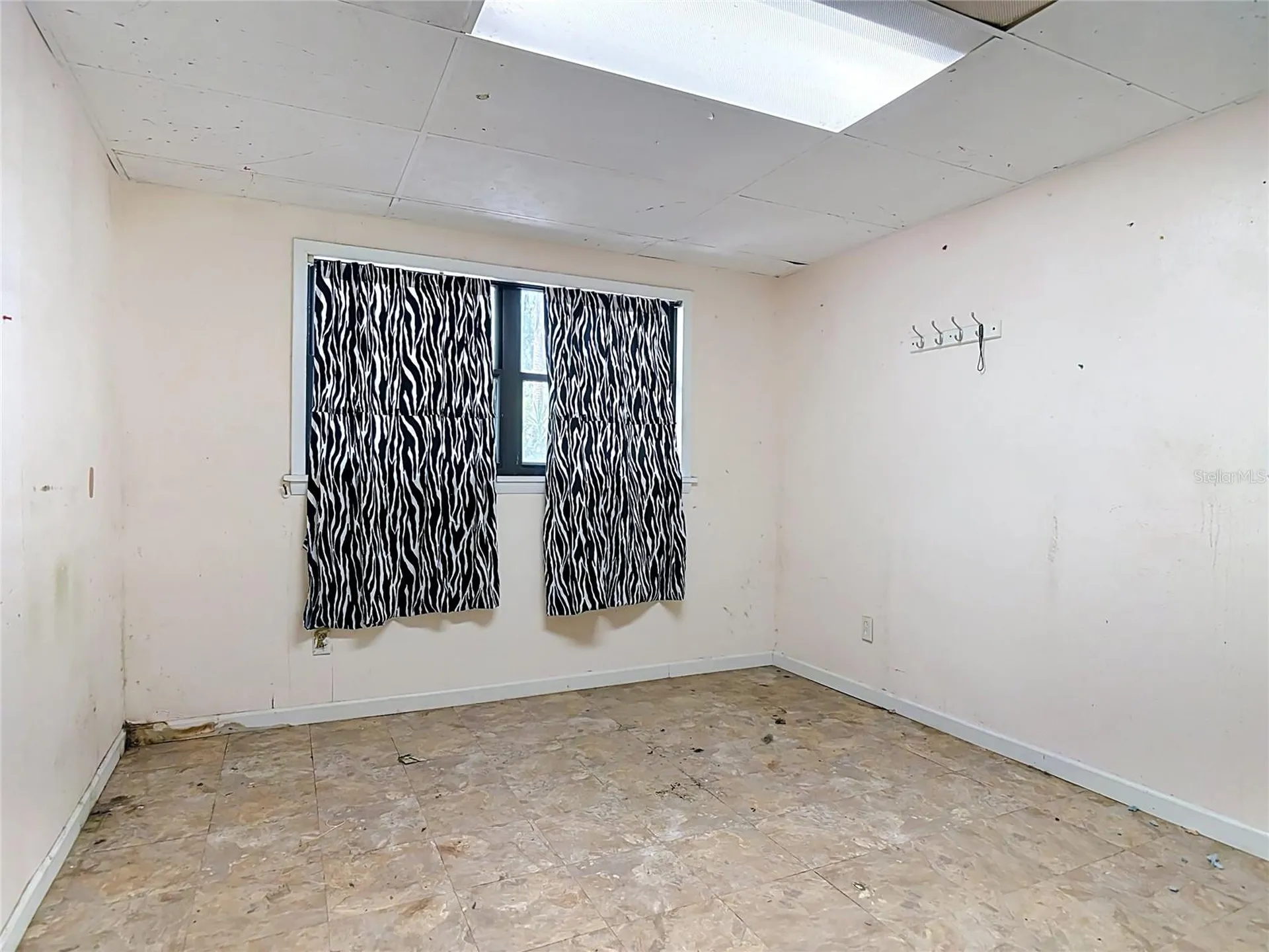 24930 Avenue C Paisley FL 32767
