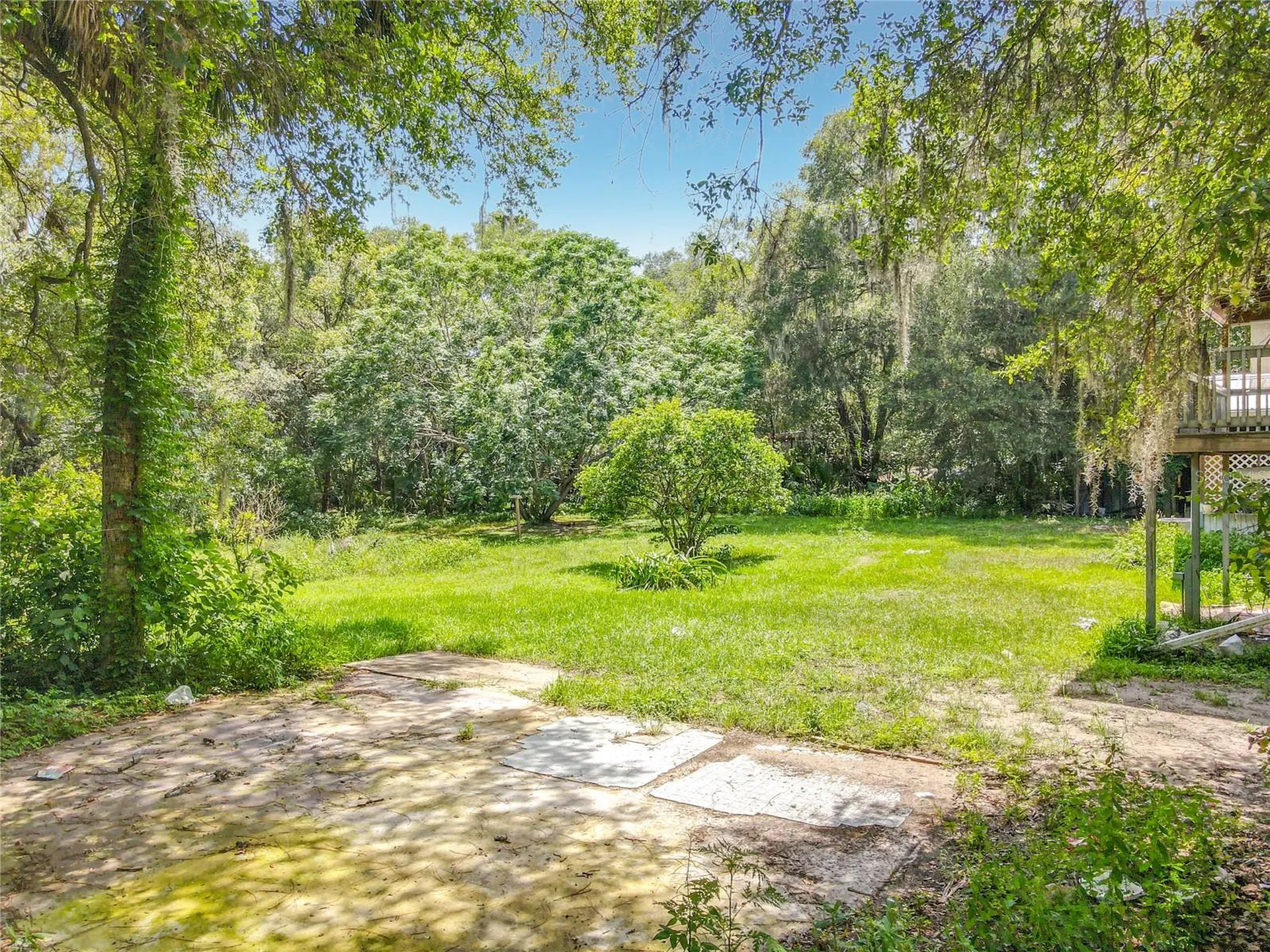 24930 Avenue C Paisley FL 32767