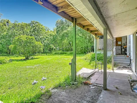 24930 Avenue C Paisley FL 32767