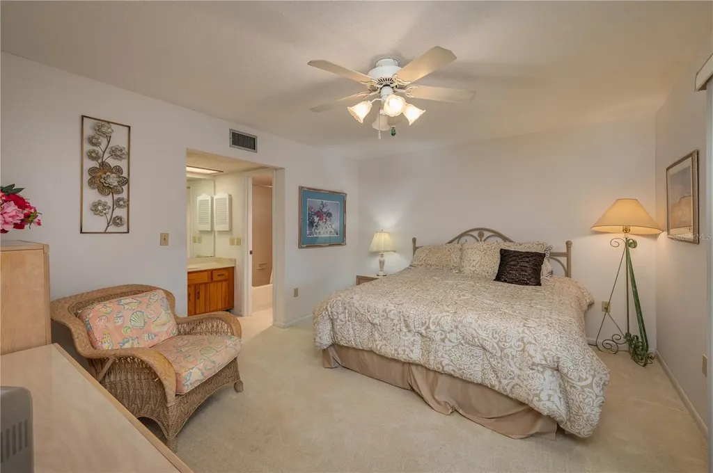 8203 Village Drive Lake Wales FL 33898