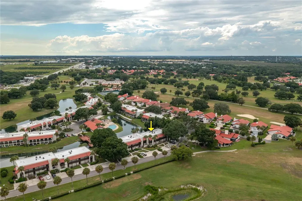 8203 Village Drive Lake Wales FL 33898