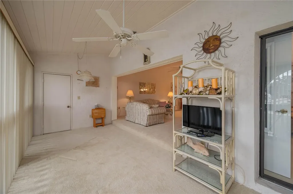 8203 Village Drive Lake Wales FL 33898