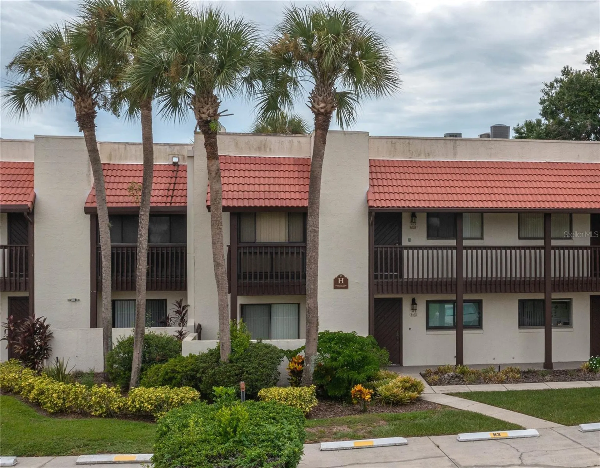 8203 Village Drive Lake Wales FL 33898