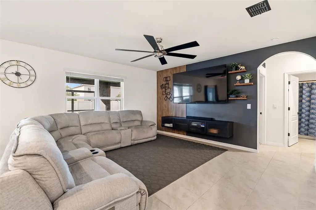 2533 Harmonia Hammock Road Harmony FL 34773