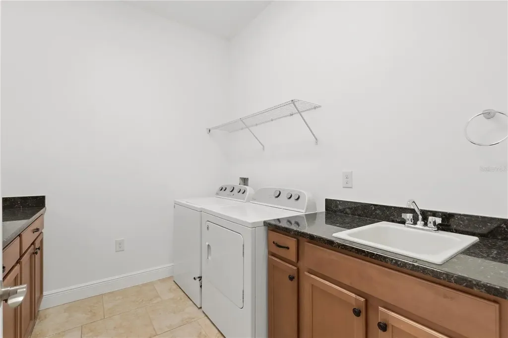 2447 Yellow Brick Road St Cloud FL 34772