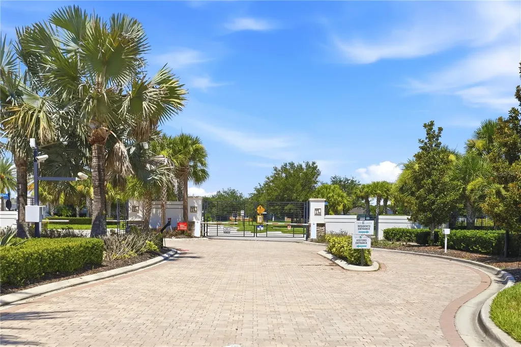 2447 Yellow Brick Road St Cloud FL 34772