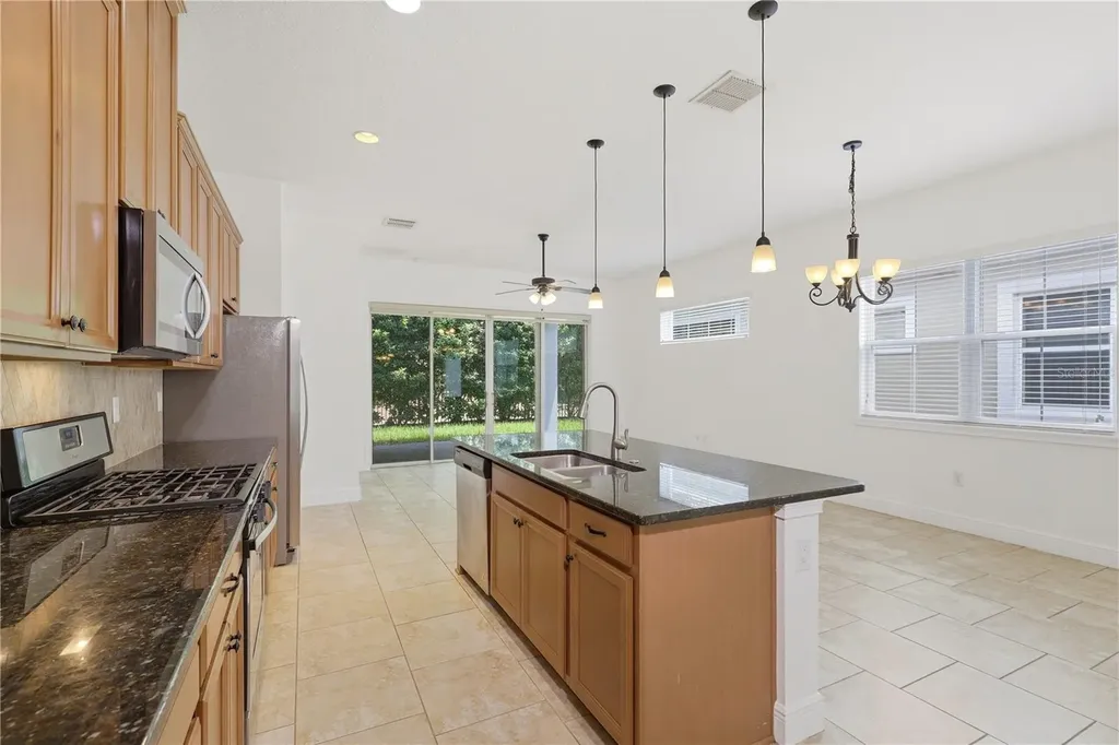 2447 Yellow Brick Road St Cloud FL 34772