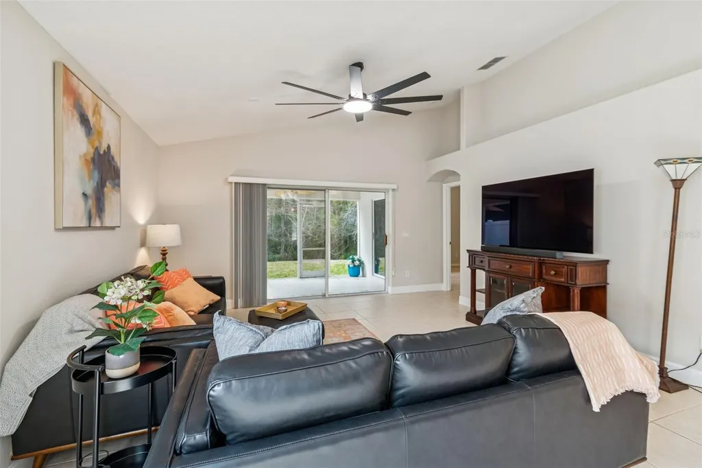 353 Bay Arbor Oldsmar FL 34677
