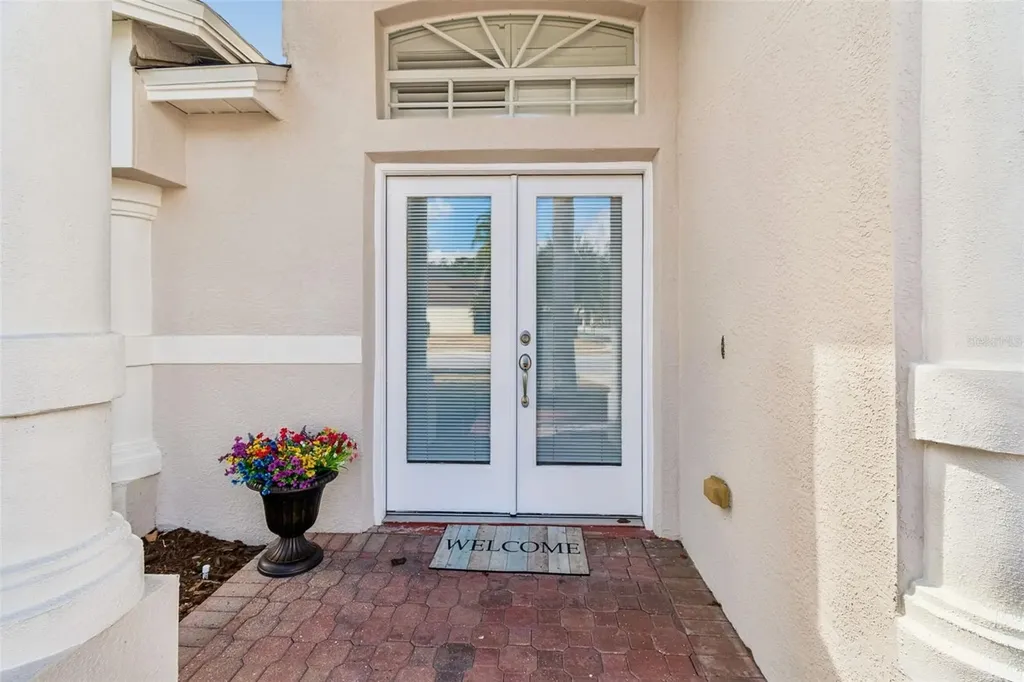 353 Bay Arbor Oldsmar FL 34677