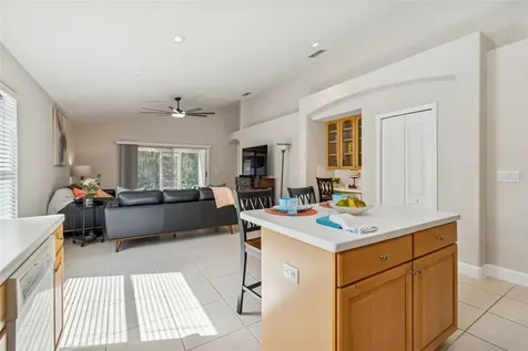 353 Bay Arbor Oldsmar FL 34677