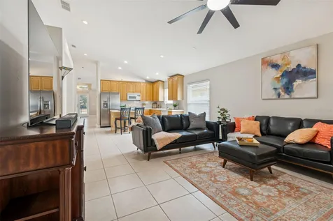 353 Bay Arbor Oldsmar FL 34677