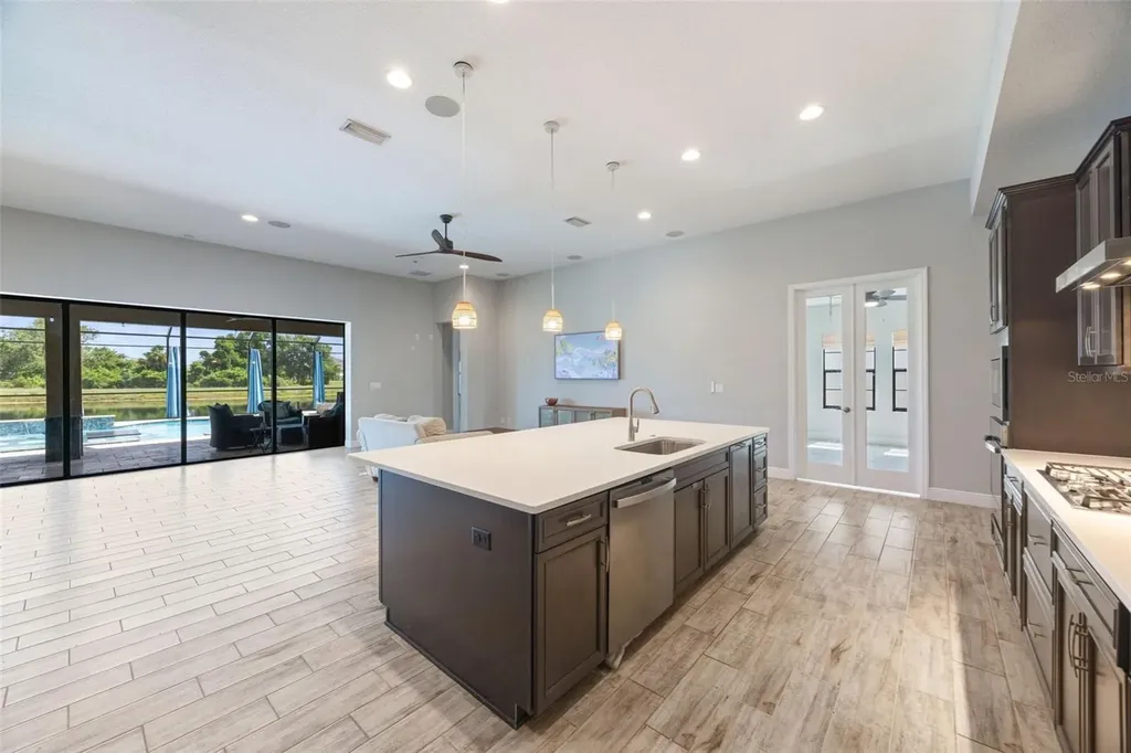 5416 Limelight Drive Apollo Beach FL 33572