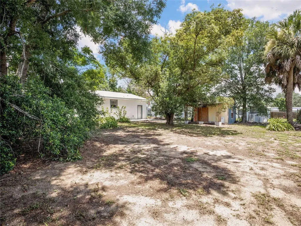 208 E Winthrop Street Avon Park FL 33825