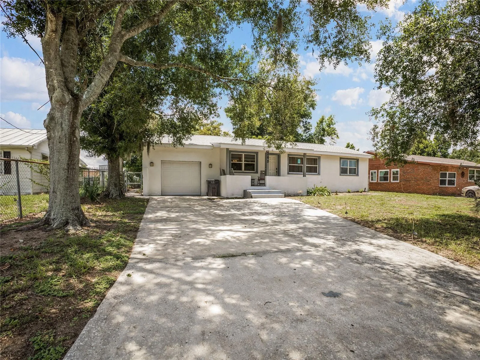 208 E Winthrop Street Avon Park FL 33825