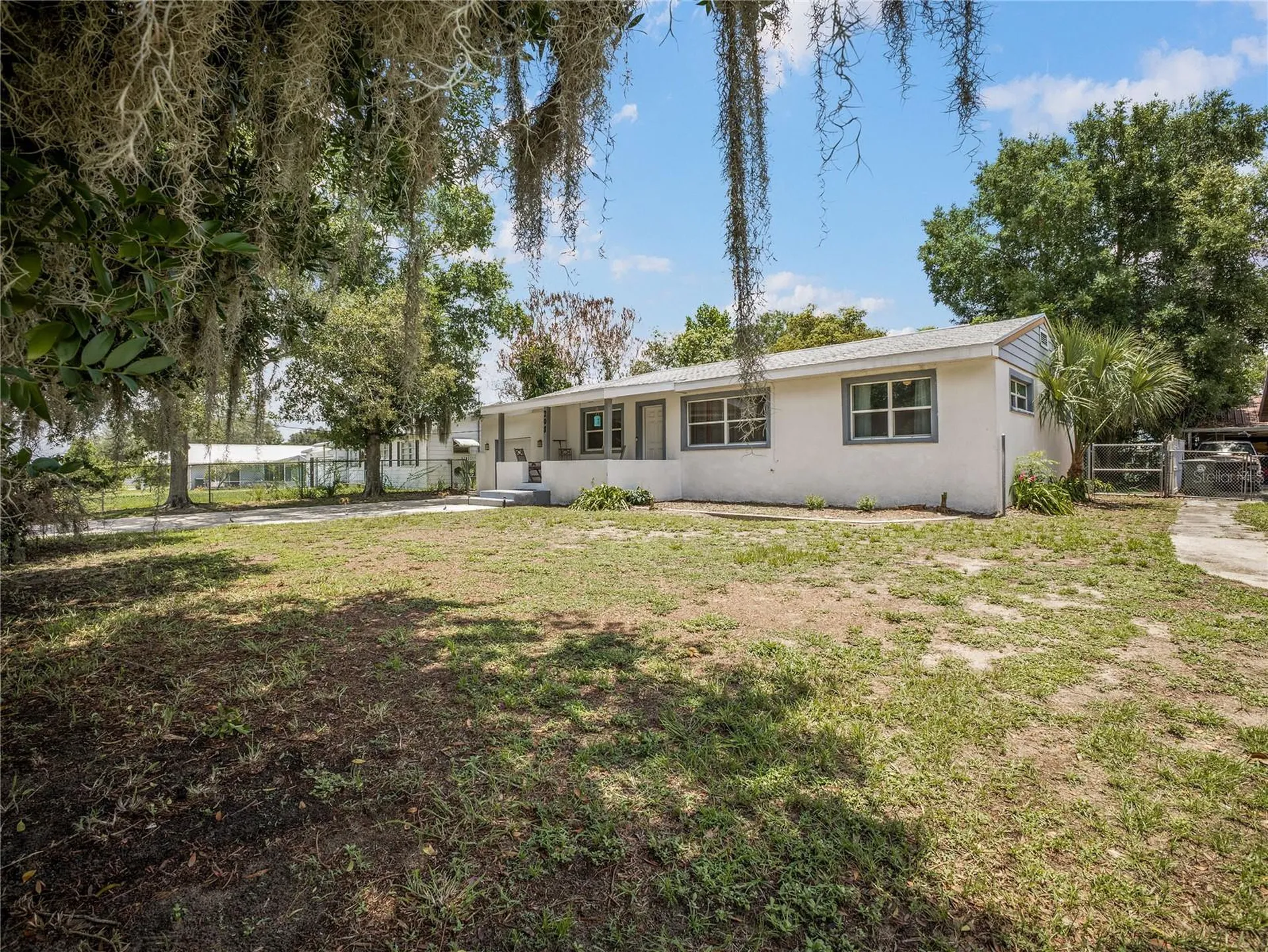 208 E Winthrop Street Avon Park FL 33825