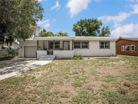 208 E Winthrop Street Avon Park FL 33825