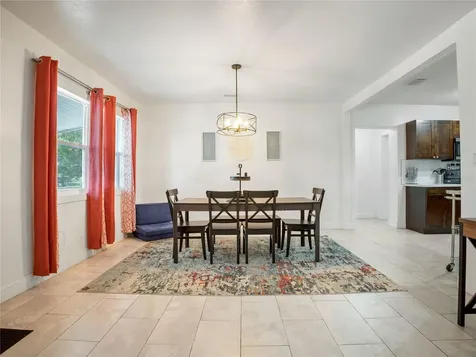 208 E Winthrop Street Avon Park FL 33825