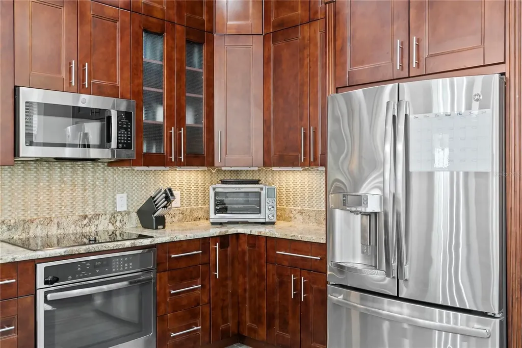 3319 W Villa Rosa Street Tampa FL 33611