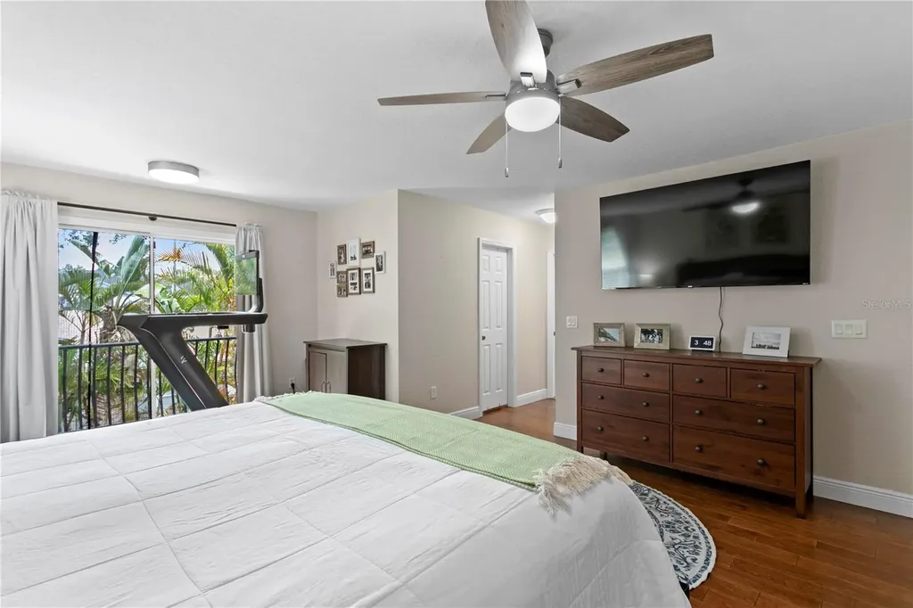 3319 W Villa Rosa Street Tampa FL 33611