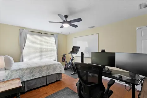 3319 W Villa Rosa Street Tampa FL 33611