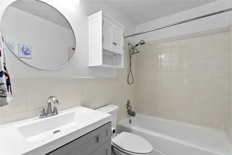 3319 W Villa Rosa Street Tampa FL 33611