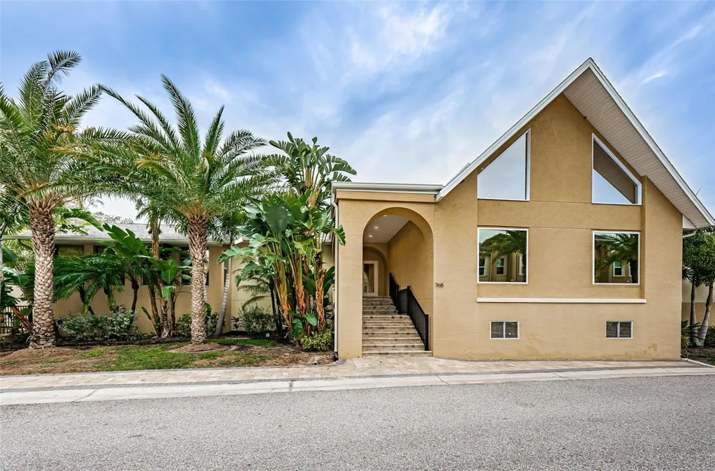 726 Grand Cypress Lane Tarpon Springs FL 34689