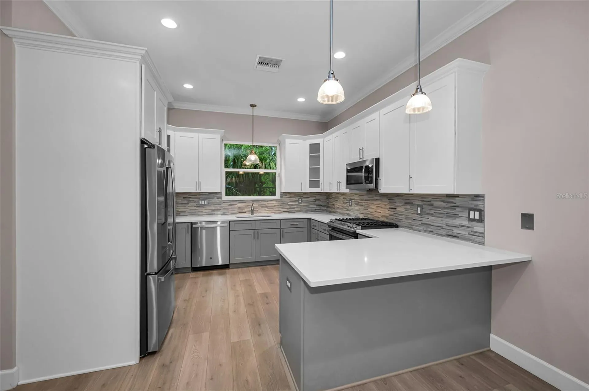 726 Grand Cypress Lane Tarpon Springs FL 34689