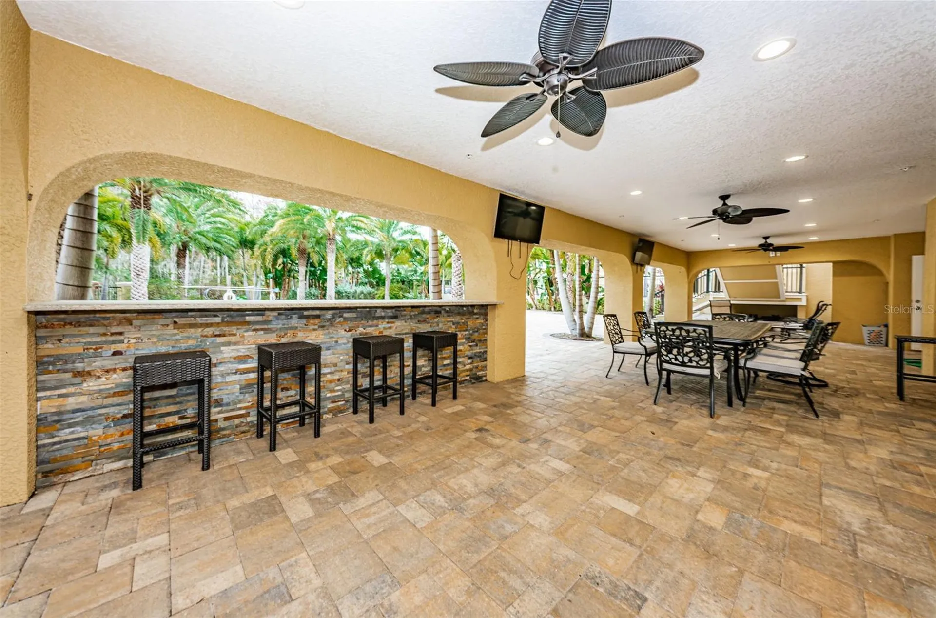 726 Grand Cypress Lane Tarpon Springs FL 34689