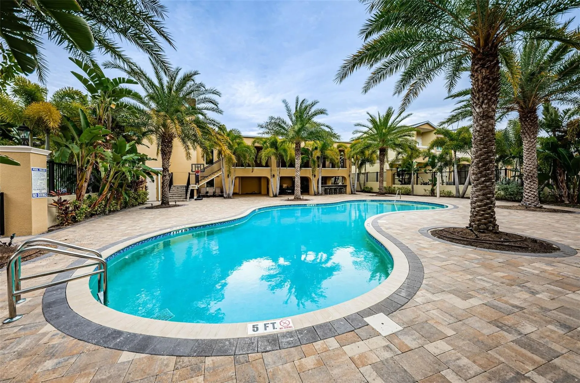 726 Grand Cypress Lane Tarpon Springs FL 34689