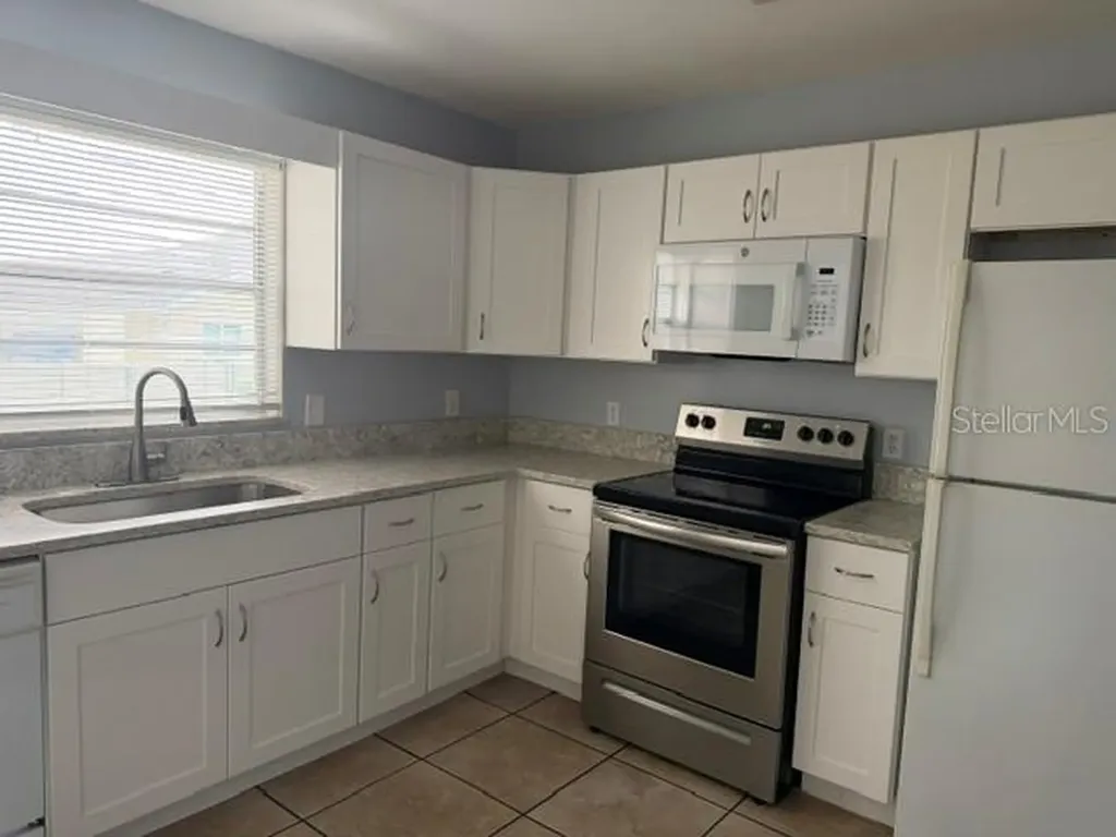 6085 Morningdale Avenue Lakeland FL 33813