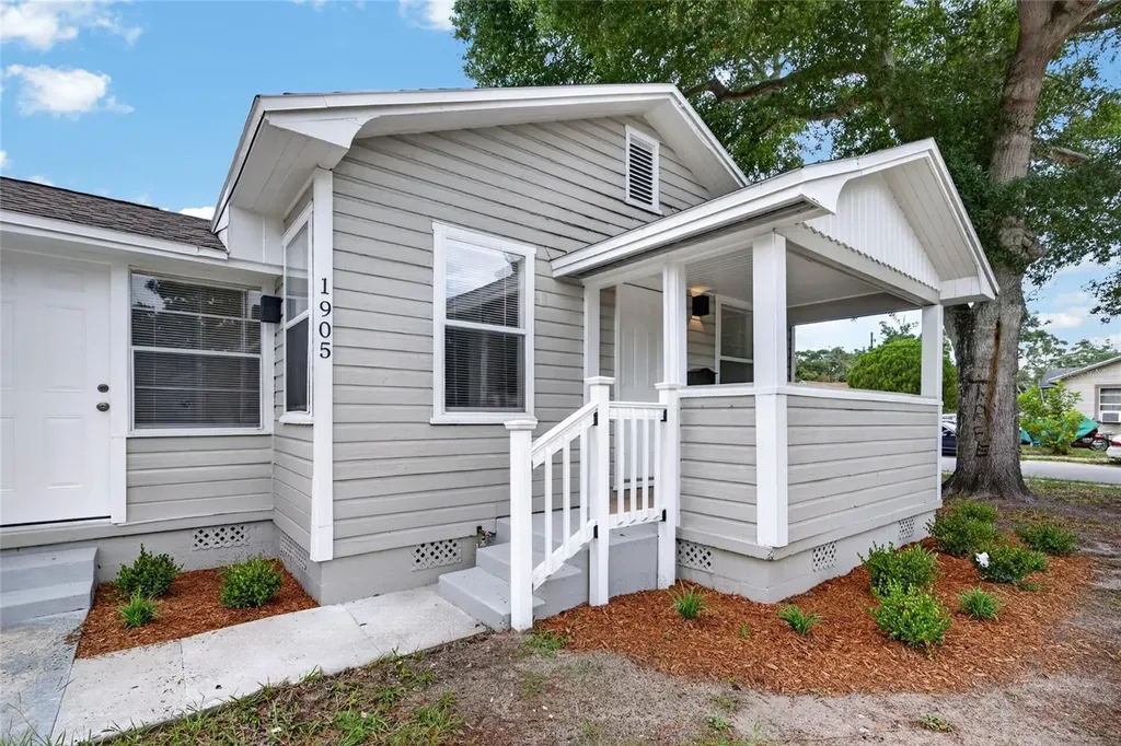 1905 24th Street S St Petersburg FL 33712