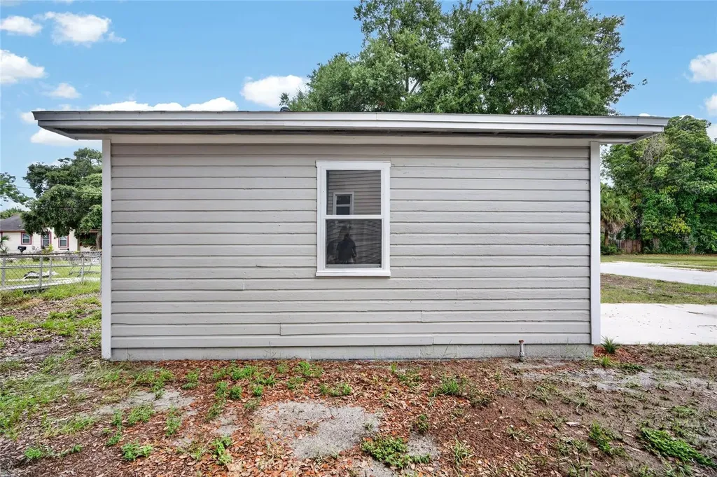 1905 24th Street S St Petersburg FL 33712