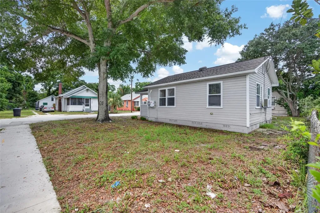 1905 24th Street S St Petersburg FL 33712