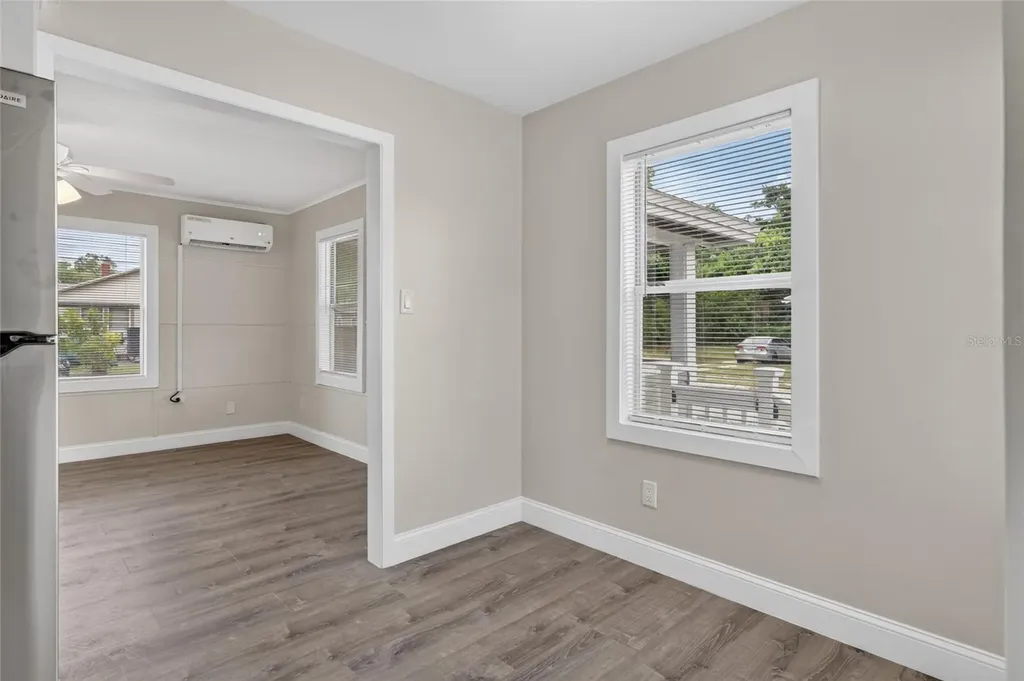 1905 24th Street S St Petersburg FL 33712
