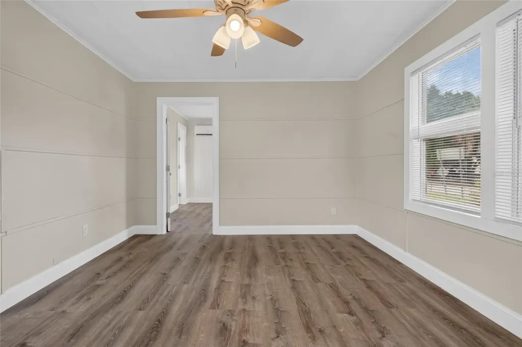 1905 24th Street S St Petersburg FL 33712