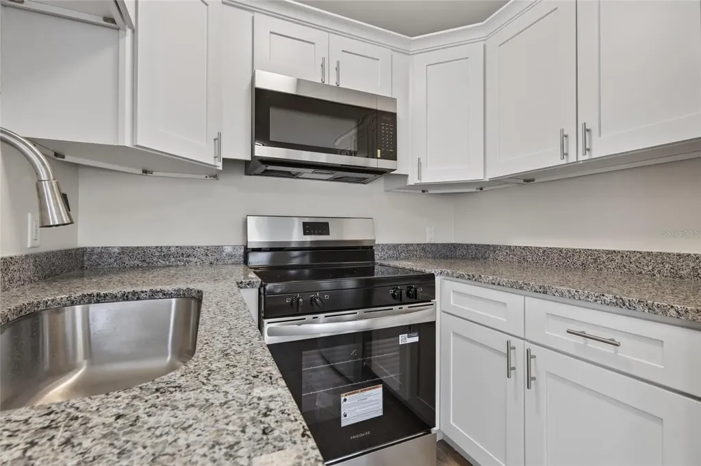 1905 24th Street S St Petersburg FL 33712