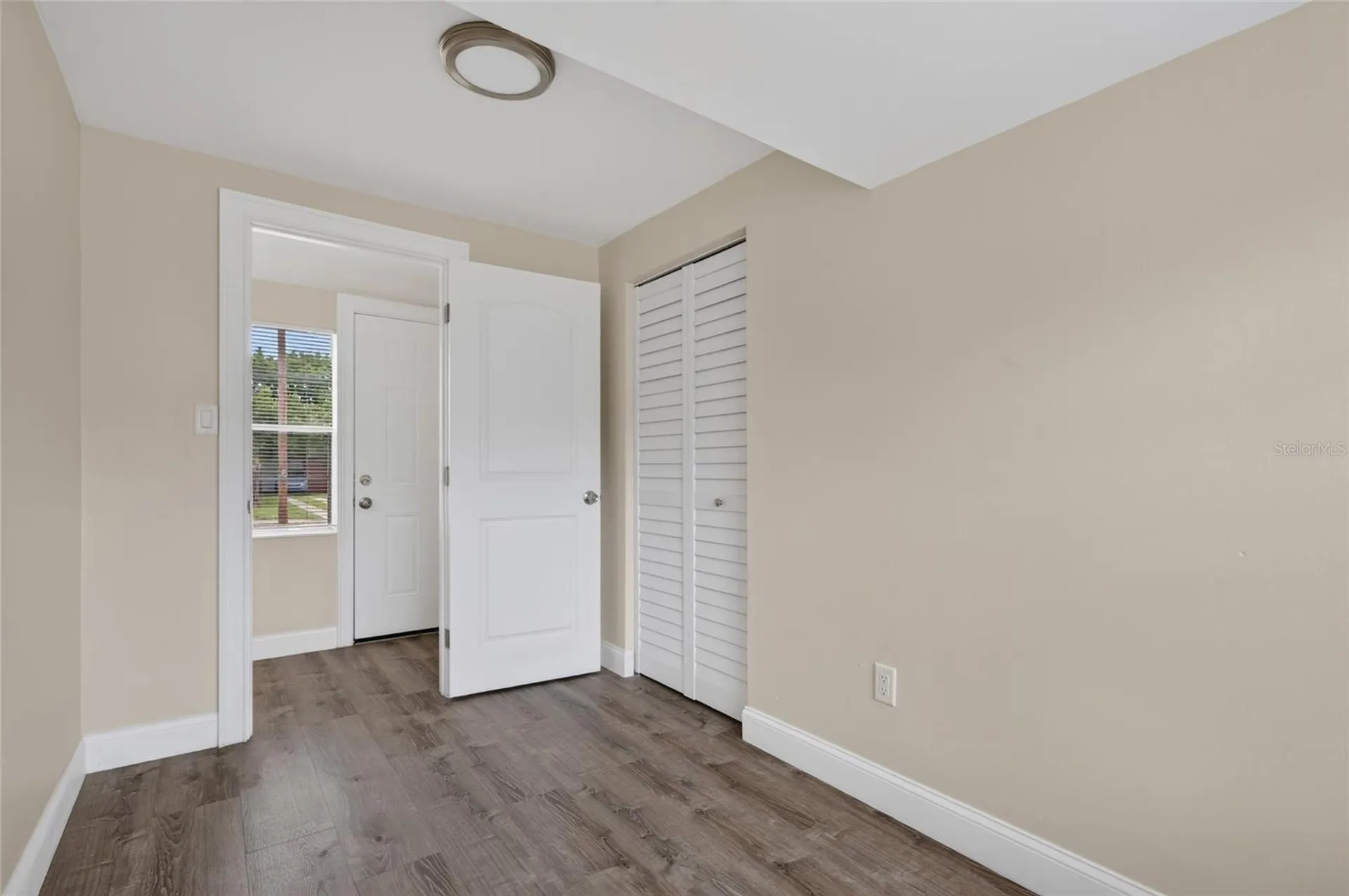 1905 24th Street S St Petersburg FL 33712